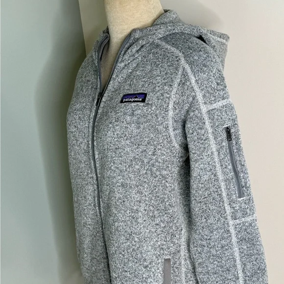 Women’s size medium zip front Patagonia hoodie better sweater. - Picture 4 of 6